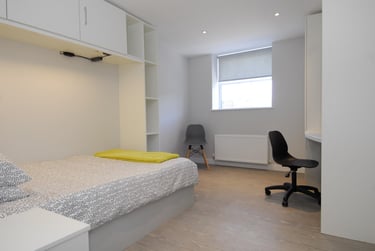 5 bed flat, 75-77 Cornwall Street, City Centre, Plymouth, PL11NS - Image 5